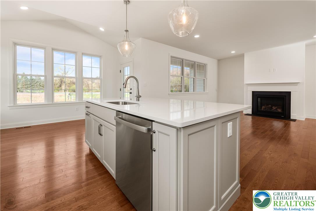 Upper Saucon Twp, Pennsylvania 18015, United States, 3 Bedrooms Bedrooms, ,2 BathroomsBathrooms,Residential,Active,108140