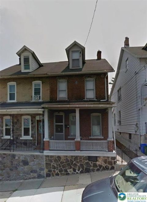 Photo of 528 Selfridge Street, Bethlehem, PA 18015 (MLS # 771993)