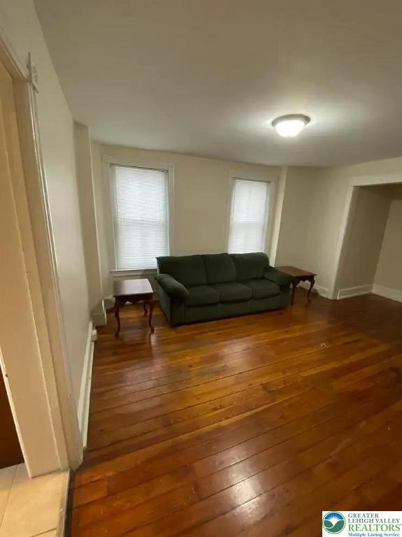 528 Selfridge Street