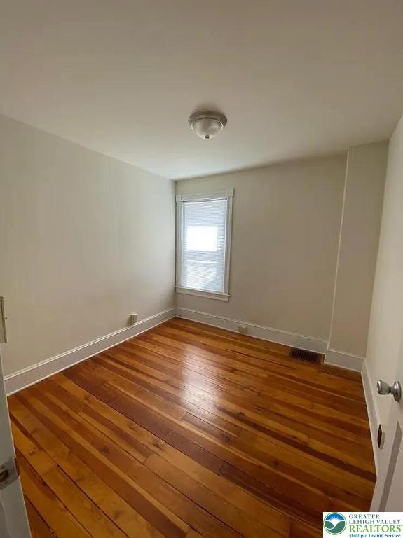 528 Selfridge Street