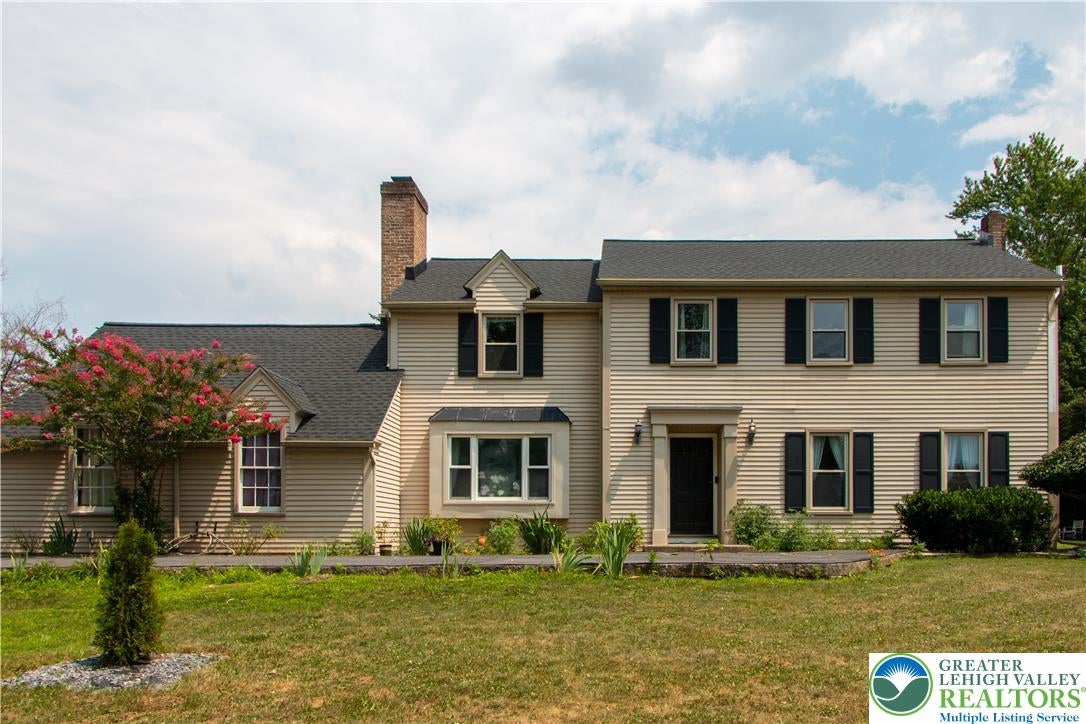 3582 Country Club Road