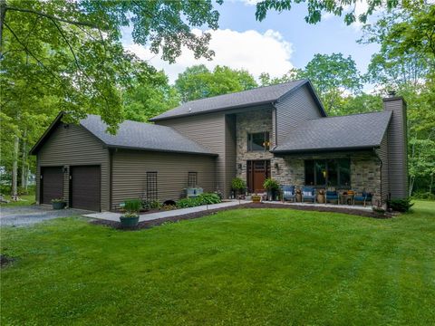 Homes For Sale - 107 Tatra Drive<br/> Carbon County, Franklin, PA 18235