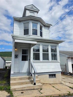 131 E EARLY AVE, COALDALE, PA 18218 - Image 86cb3ccc1c28dcc4f6d4e193b5f4efba/3781391774