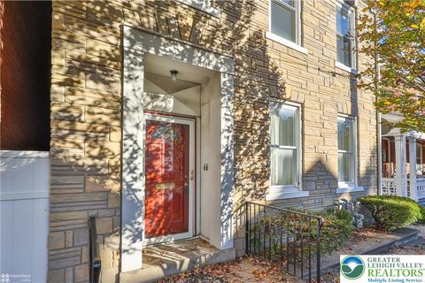 Photo of 526 2nd Avenue, Bethlehem, PA 18018 (MLS # 767273) Photo of 526 2nd Avenue, Bethlehem, PA 18018 (MLS # 767273)