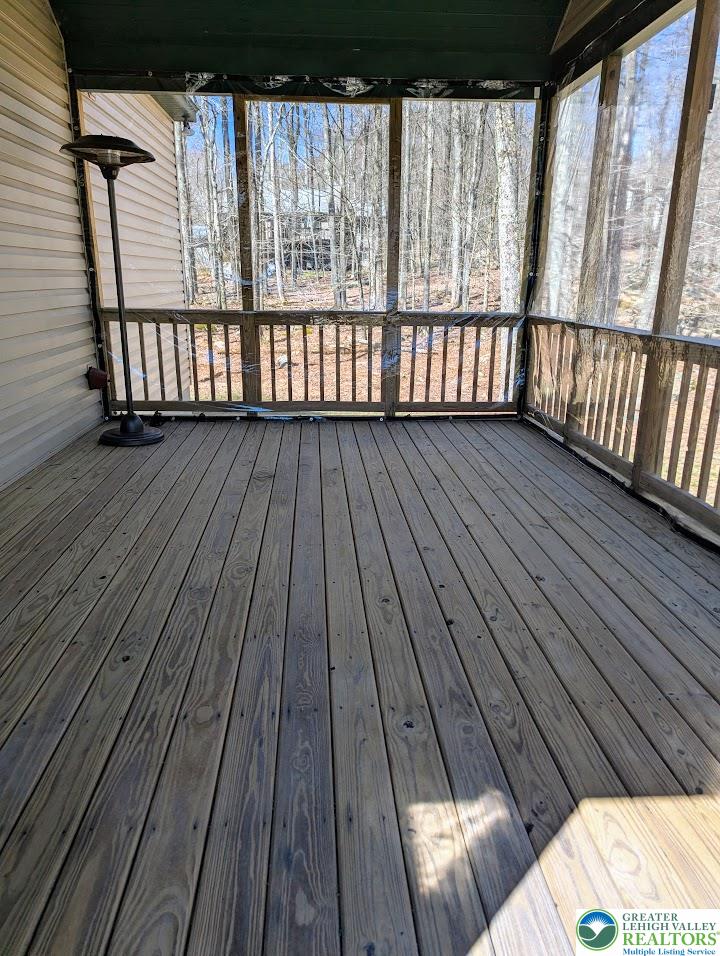 11 Poplar Place