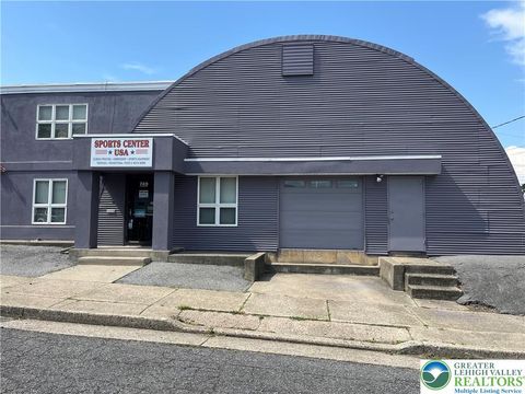 Photo of 749 E Ettwein Street, Bethlehem, PA 18018 (MLS # 760494) Photo of 749 E Ettwein Street, Bethlehem, PA 18018 (MLS # 760494)