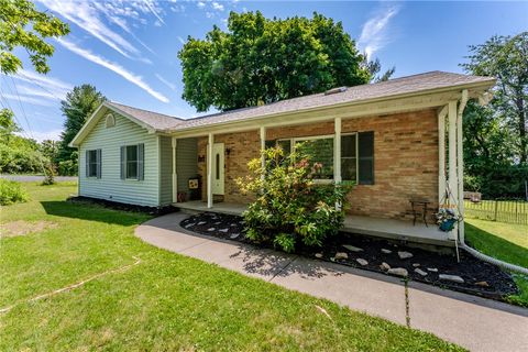 Photo of 6 View Drive, Walnutport Boro, PA 18088 (MLS # 778099)