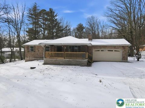 Photo of 401 Highland Hill Road, Jim Thorpe Boro, PA 18235 (MLS # 770250)