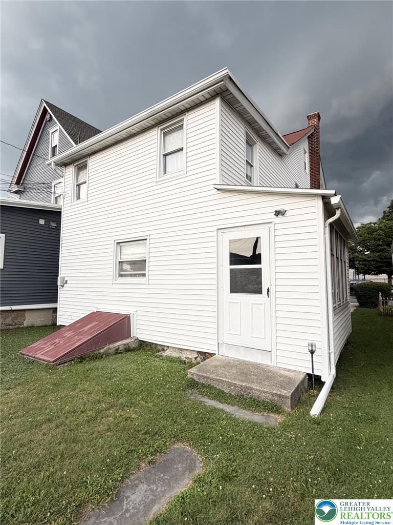 45 W Holland Street