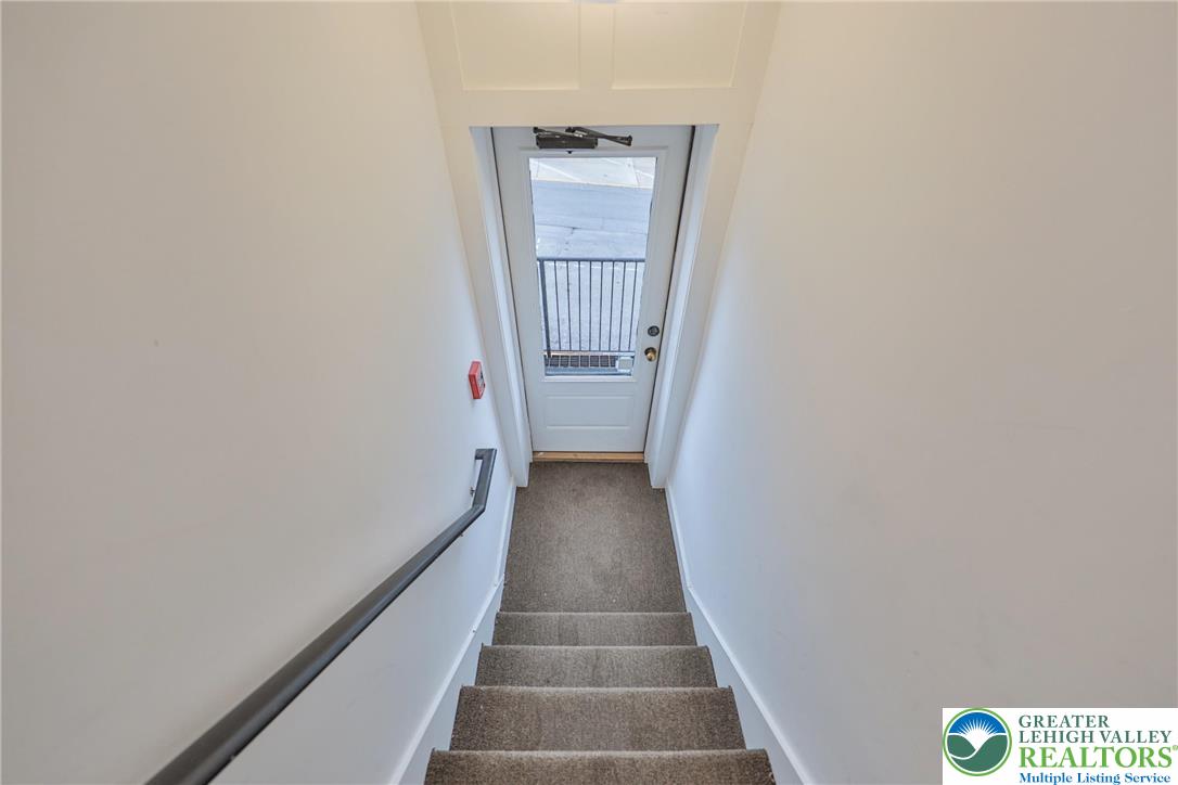 601 Northampton Street 402