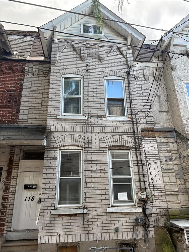 118 N Poplar Street