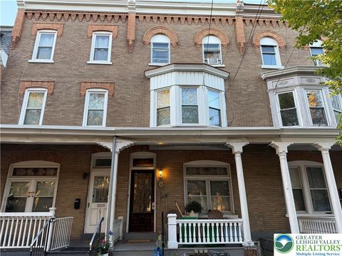 Photo of 1513 Chew Street #2, Allentown, PA 18102 (MLS # 766633) Photo of 1513 Chew Street #2, Allentown, PA 18102 (MLS # 766633)
