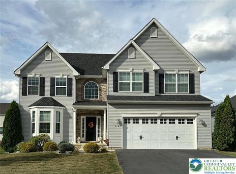 Photo of 4426 Cottonwood Drive, Nazareth, PA 18064 (MLS # 766966) Photo of 4426 Cottonwood Drive, Nazareth, PA 18064 (MLS # 766966)
