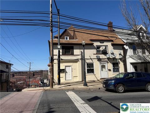 Photo of 1201 E 4th Street #4, Bethlehem, PA 18015 (MLS # 774906)