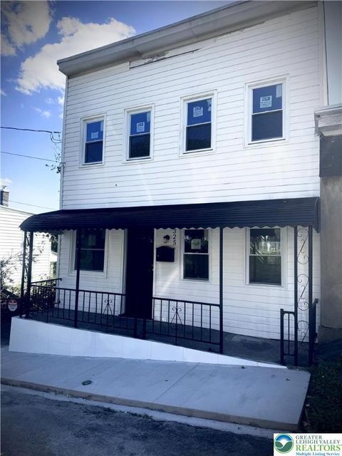 Photo of 325 Morgan Av, Pottsville, PA 17901 (MLS # 770340)