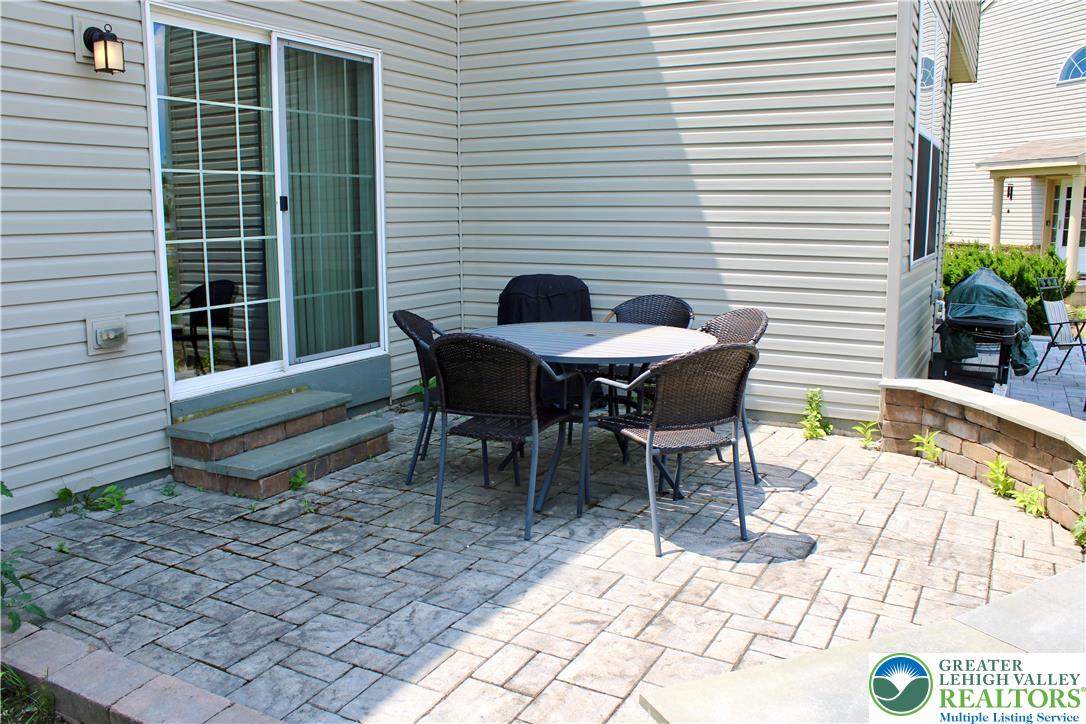 Upper Macungie Twp, Pennsylvania 18104, United States, 3 Bedrooms Bedrooms, ,3 BathroomsBathrooms,Residential,Active,235099