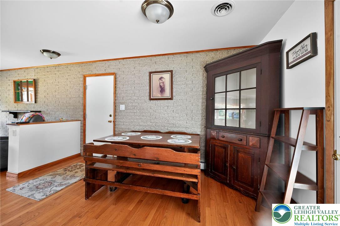 North Whitehall Twp, Pennsylvania 18069, United States, 3 Bedrooms Bedrooms, ,2 BathroomsBathrooms,Residential,Active,229432