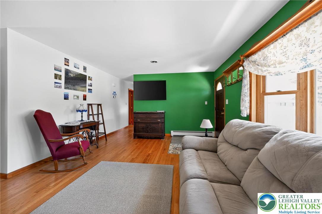 North Whitehall Twp, Pennsylvania 18069, United States, 3 Bedrooms Bedrooms, ,2 BathroomsBathrooms,Residential,Active,229432