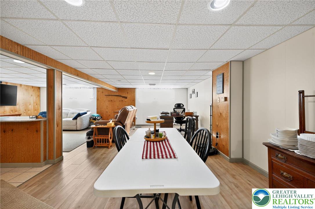 North Whitehall Twp, Pennsylvania 18069, United States, 3 Bedrooms Bedrooms, ,2 BathroomsBathrooms,Residential,Active,229432