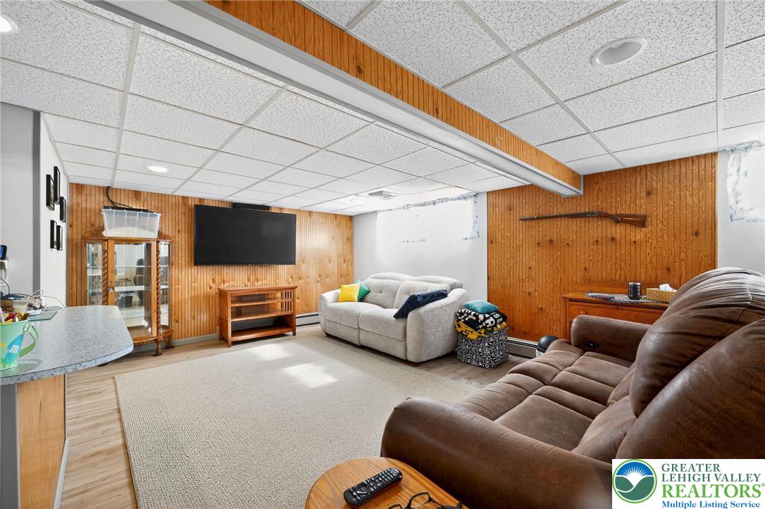 North Whitehall Twp, Pennsylvania 18069, United States, 3 Bedrooms Bedrooms, ,2 BathroomsBathrooms,Residential,Active,229432