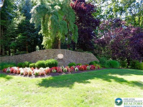 Photo of 2120 Turnberry Court, Upper Saucon Twp, PA 18034 (MLS # 775925)