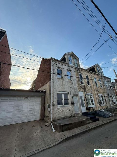 Photo of 536 N Fountain Street, Allentown, PA 18102 (MLS # 773633)