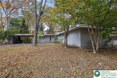 Photo of 248 Broad Street, East Stroudsburg, PA 18301 (MLS # 766985) Photo of 248 Broad Street, East Stroudsburg, PA 18301 (MLS # 766985)