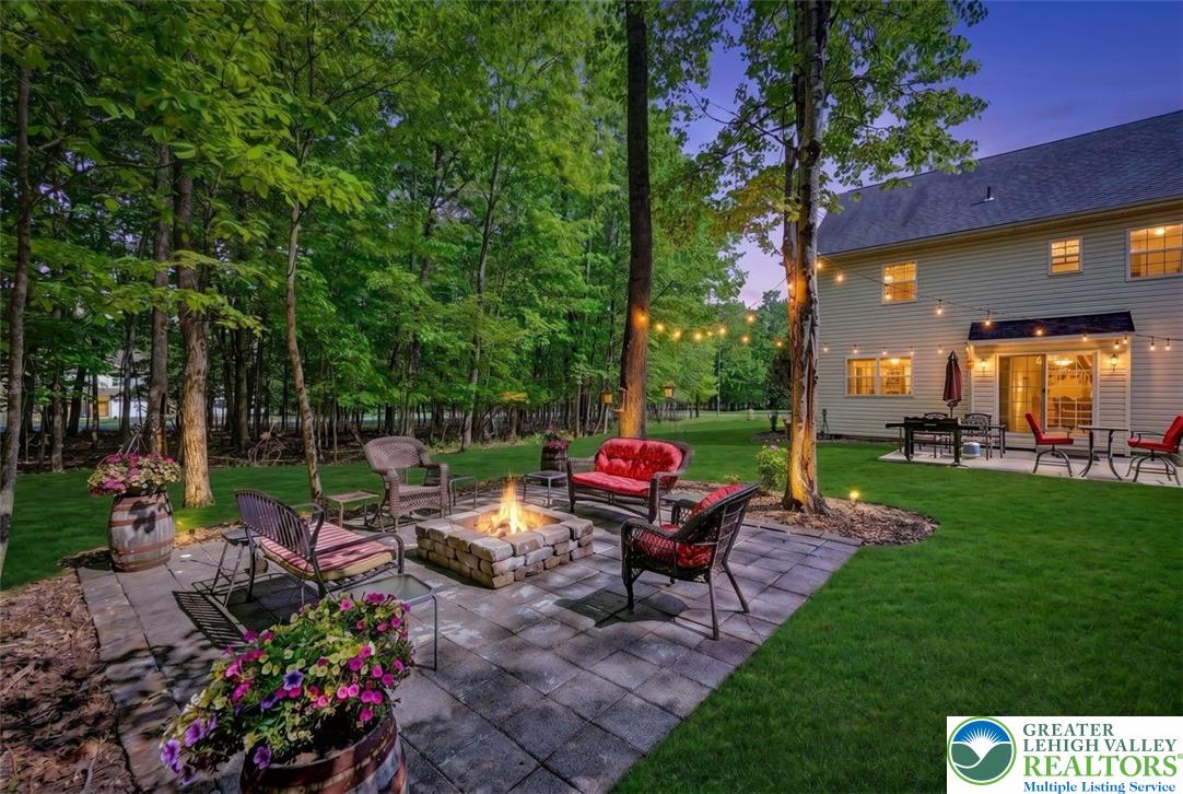 915 Mundy Lane