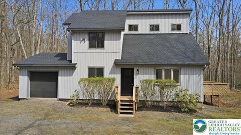 Photo of 186 Timberlane Drive, Kidder Twp, PA 18210 (MLS # 775233)