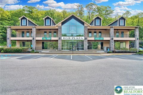 Photo of 507 Seven Bridges Road #203, Smithfield Twp, PA 18301 (MLS # 768022)