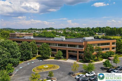 Photo of 1525 Valley Center Parkway #200, Hanover Twp, PA 18047 (MLS # 762833) Photo of 1525 Valley Center Parkway #200, Hanover Twp, PA 18047 (MLS # 762833)