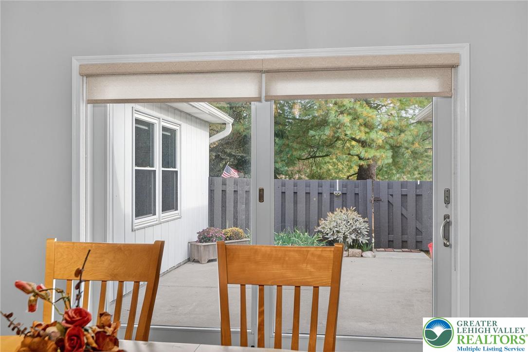 Lower Macungie Twp, Pennsylvania 18062, United States, 2 Bedrooms Bedrooms, ,2 BathroomsBathrooms,Residential,Pending,253219