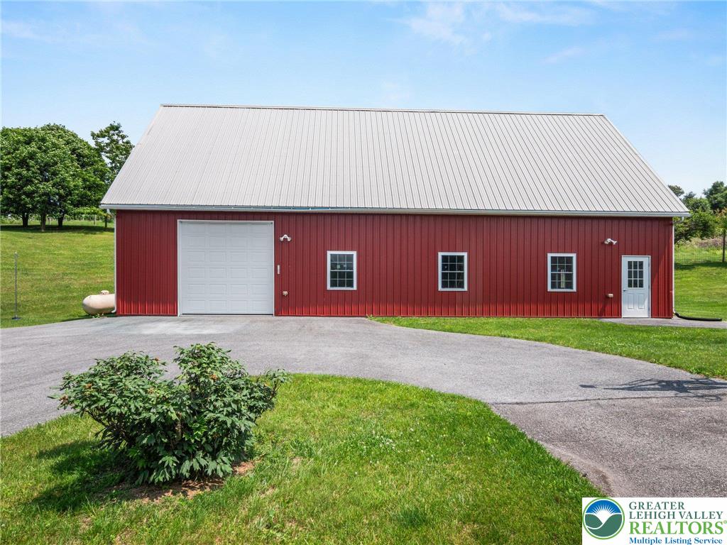 Pennsylvania 19539, United States, 4 Bedrooms Bedrooms, ,3 BathroomsBathrooms,Residential,Pending,156658