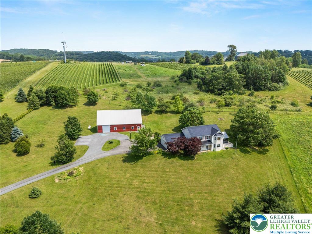 Pennsylvania 19539, United States, 4 Bedrooms Bedrooms, ,3 BathroomsBathrooms,Residential,Pending,156658