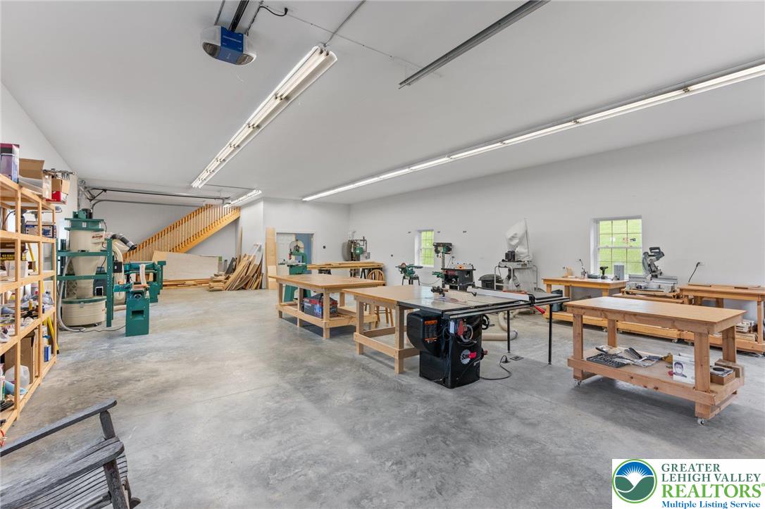 Pennsylvania 19539, United States, 4 Bedrooms Bedrooms, ,3 BathroomsBathrooms,Residential,Pending,156658