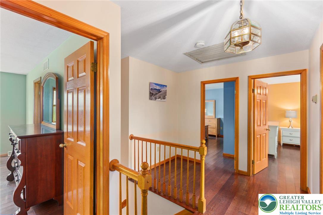 Pennsylvania 19539, United States, 4 Bedrooms Bedrooms, ,3 BathroomsBathrooms,Residential,Pending,156658