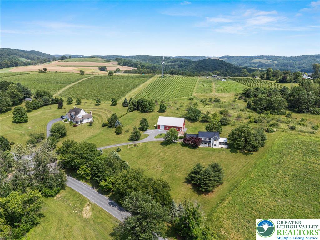 Pennsylvania 19539, United States, 4 Bedrooms Bedrooms, ,3 BathroomsBathrooms,Residential,Pending,156658