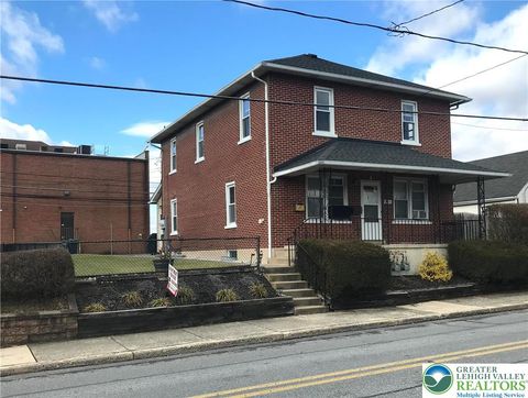 Photo of 2396 Washington Avenue, Northampton Boro, PA 18067 (MLS # 772714)
