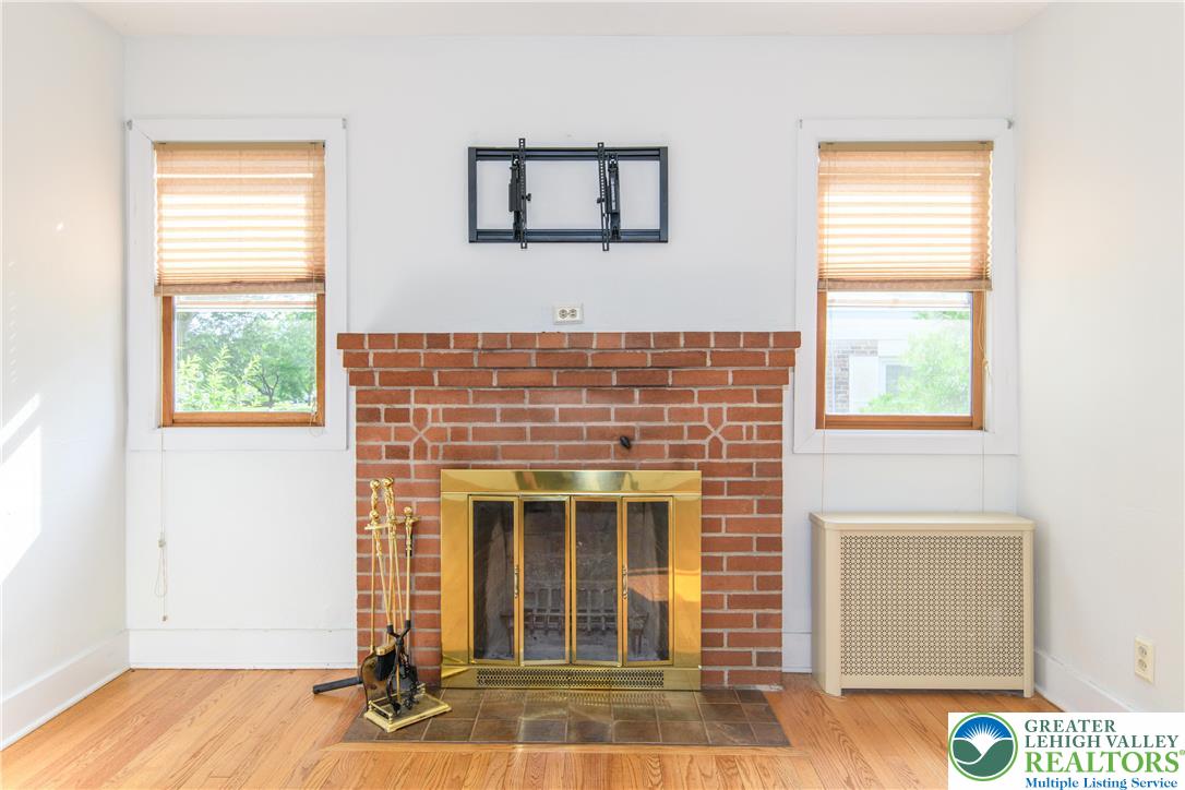 South Whitehall Twp, Pennsylvania 18104, United States, 3 Bedrooms Bedrooms, ,1 BathroomBathrooms,Residential,Active,241209