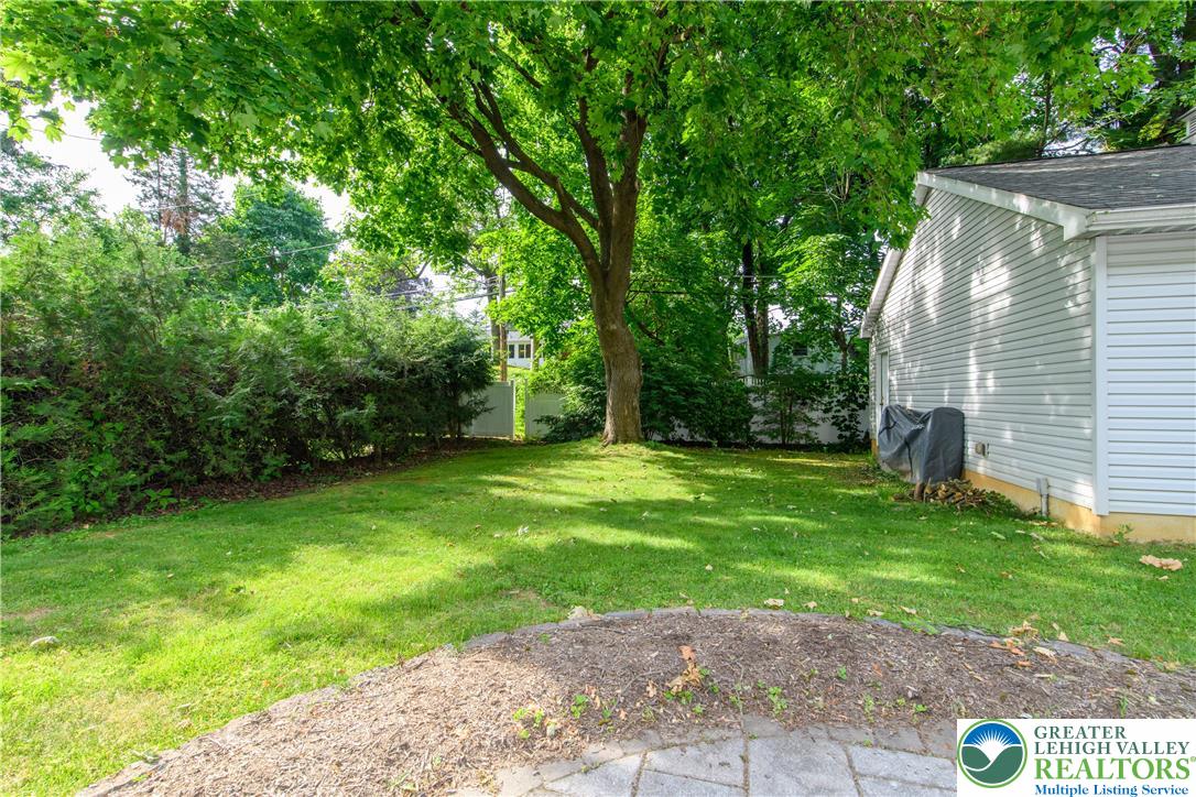 South Whitehall Twp, Pennsylvania 18104, United States, 3 Bedrooms Bedrooms, ,1 BathroomBathrooms,Residential,Active,241209