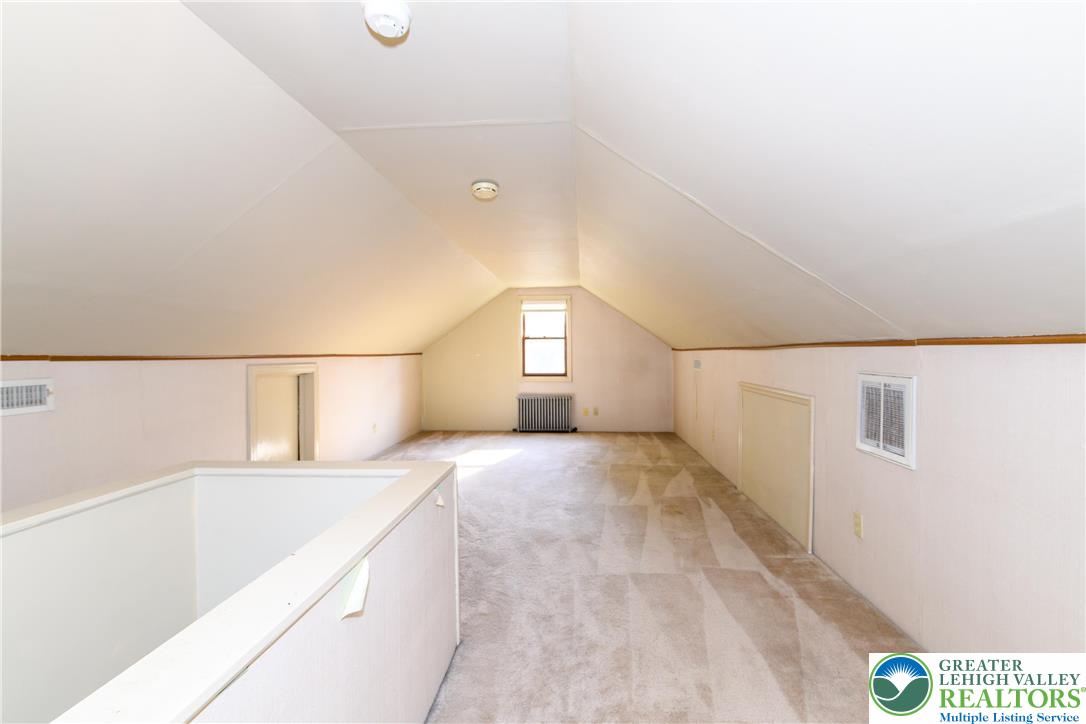 South Whitehall Twp, Pennsylvania 18104, United States, 3 Bedrooms Bedrooms, ,1 BathroomBathrooms,Residential,Active,241209