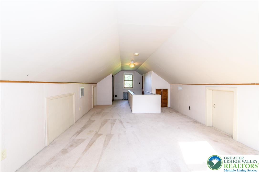 South Whitehall Twp, Pennsylvania 18104, United States, 3 Bedrooms Bedrooms, ,1 BathroomBathrooms,Residential,Active,241209