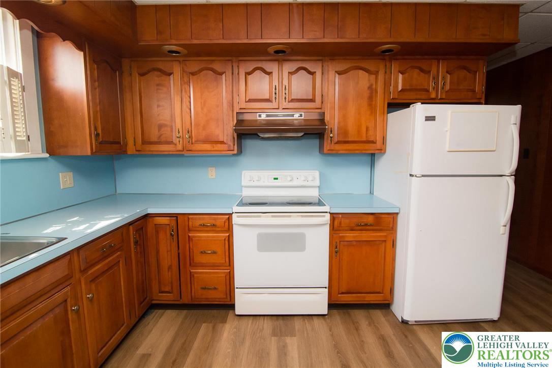 Whitehall Twp, Pennsylvania 18052, United States, 3 Bedrooms Bedrooms, ,2 BathroomsBathrooms,Residential,Pending,199720