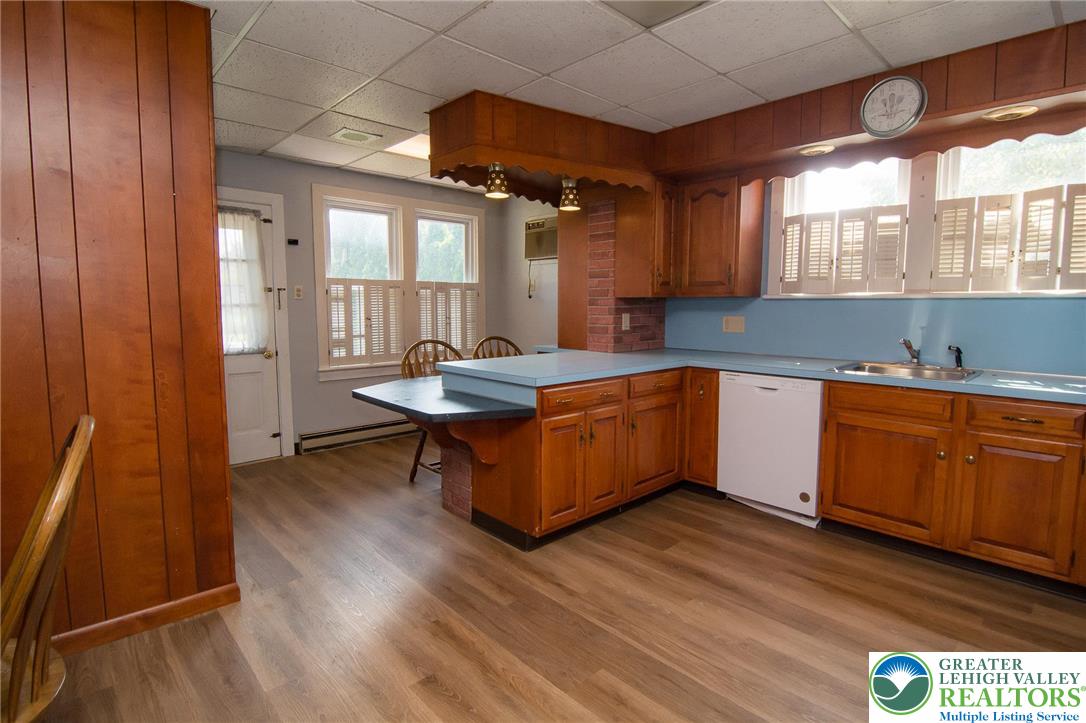 Whitehall Twp, Pennsylvania 18052, United States, 3 Bedrooms Bedrooms, ,2 BathroomsBathrooms,Residential,Pending,199720