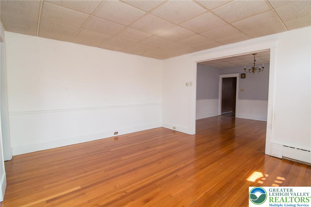 Whitehall Twp, Pennsylvania 18052, United States, 3 Bedrooms Bedrooms, ,2 BathroomsBathrooms,Residential,Pending,199720