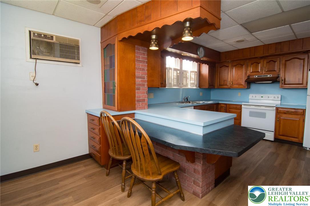 Whitehall Twp, Pennsylvania 18052, United States, 3 Bedrooms Bedrooms, ,2 BathroomsBathrooms,Residential,Pending,199720