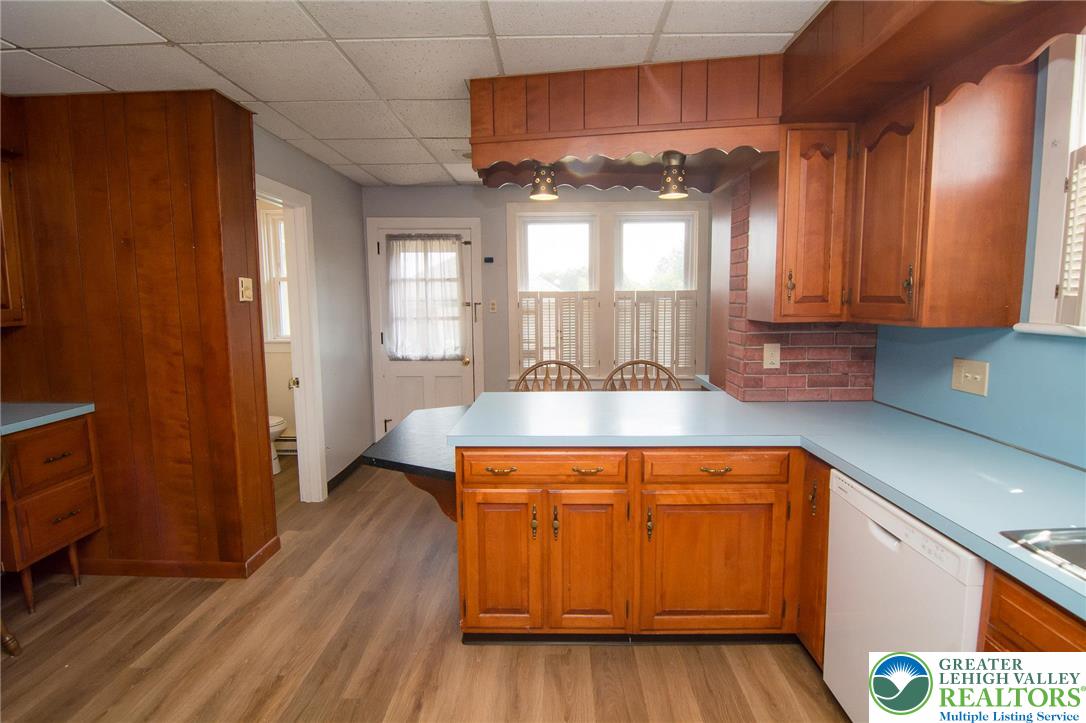 Whitehall Twp, Pennsylvania 18052, United States, 3 Bedrooms Bedrooms, ,2 BathroomsBathrooms,Residential,Pending,199720