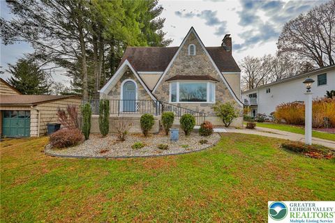 Photo of 420 9th Street, Easton, PA 18042 (MLS # 768481)