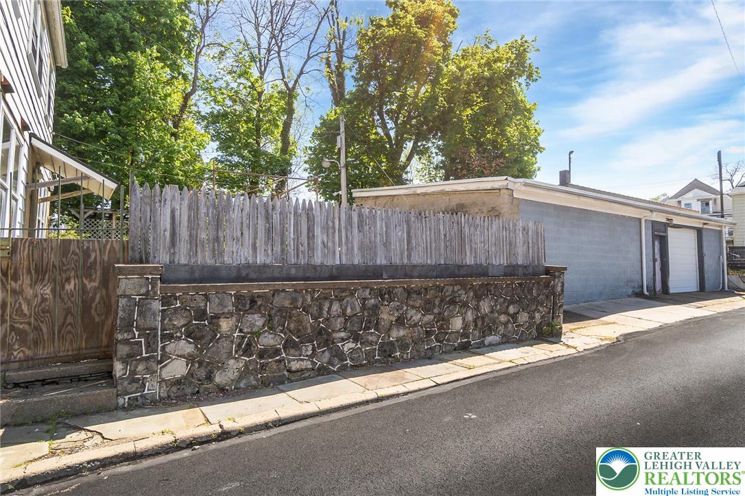 768 Washington Street