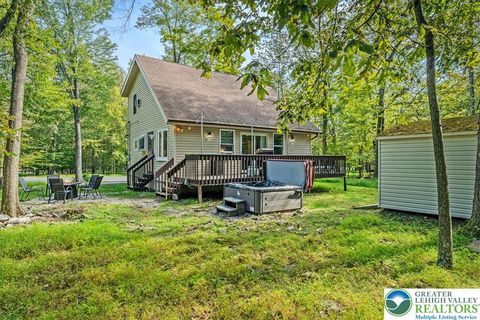 Photo of 1137 Woodland Drive, Stroud Twp, PA 18301 (MLS # 766052) Photo of 1137 Woodland Drive, Stroud Twp, PA 18301 (MLS # 766052)